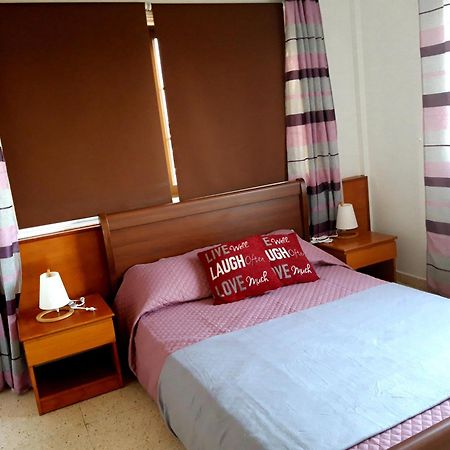 לרנקה La Veranda Sea View Apartments חדר תמונה
