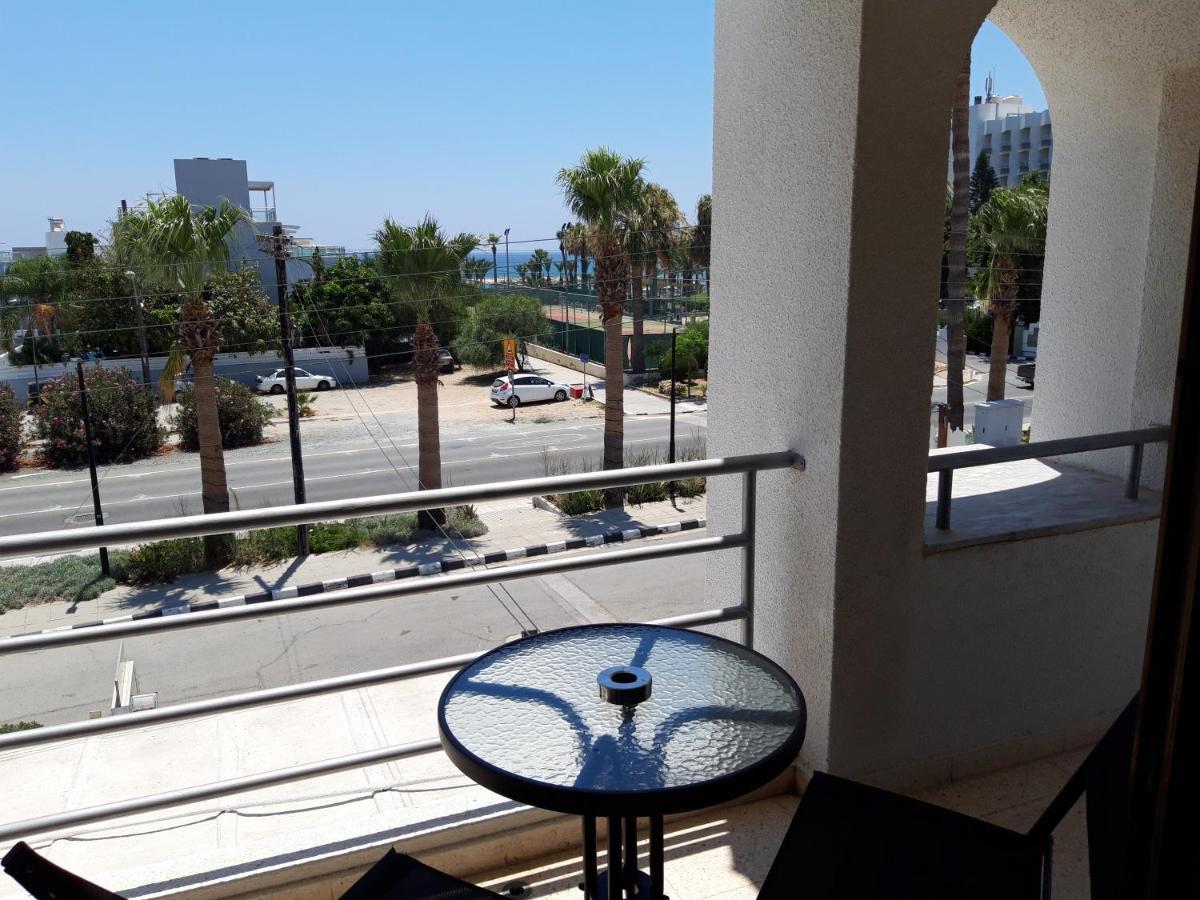 לרנקה La Veranda Sea View Apartments מראה חיצוני תמונה