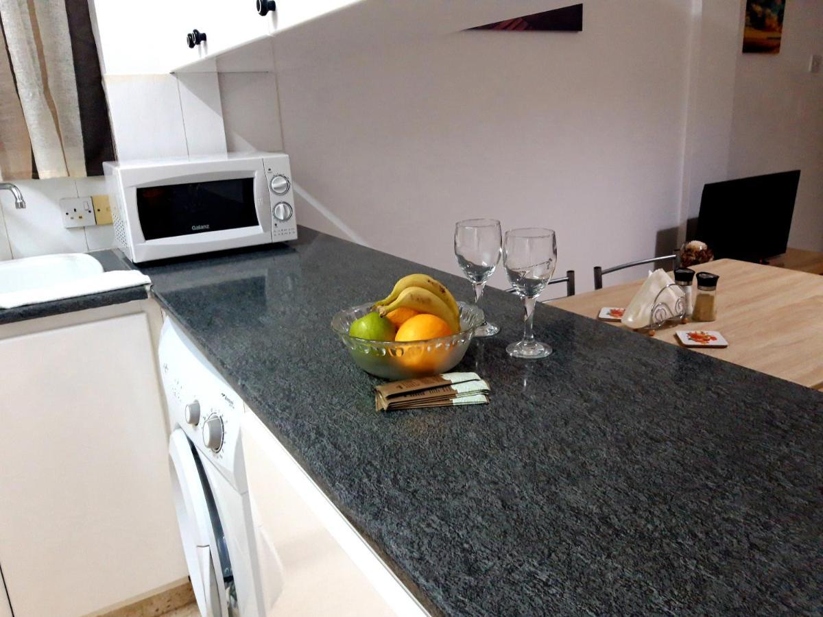 לרנקה La Veranda Sea View Apartments חדר תמונה