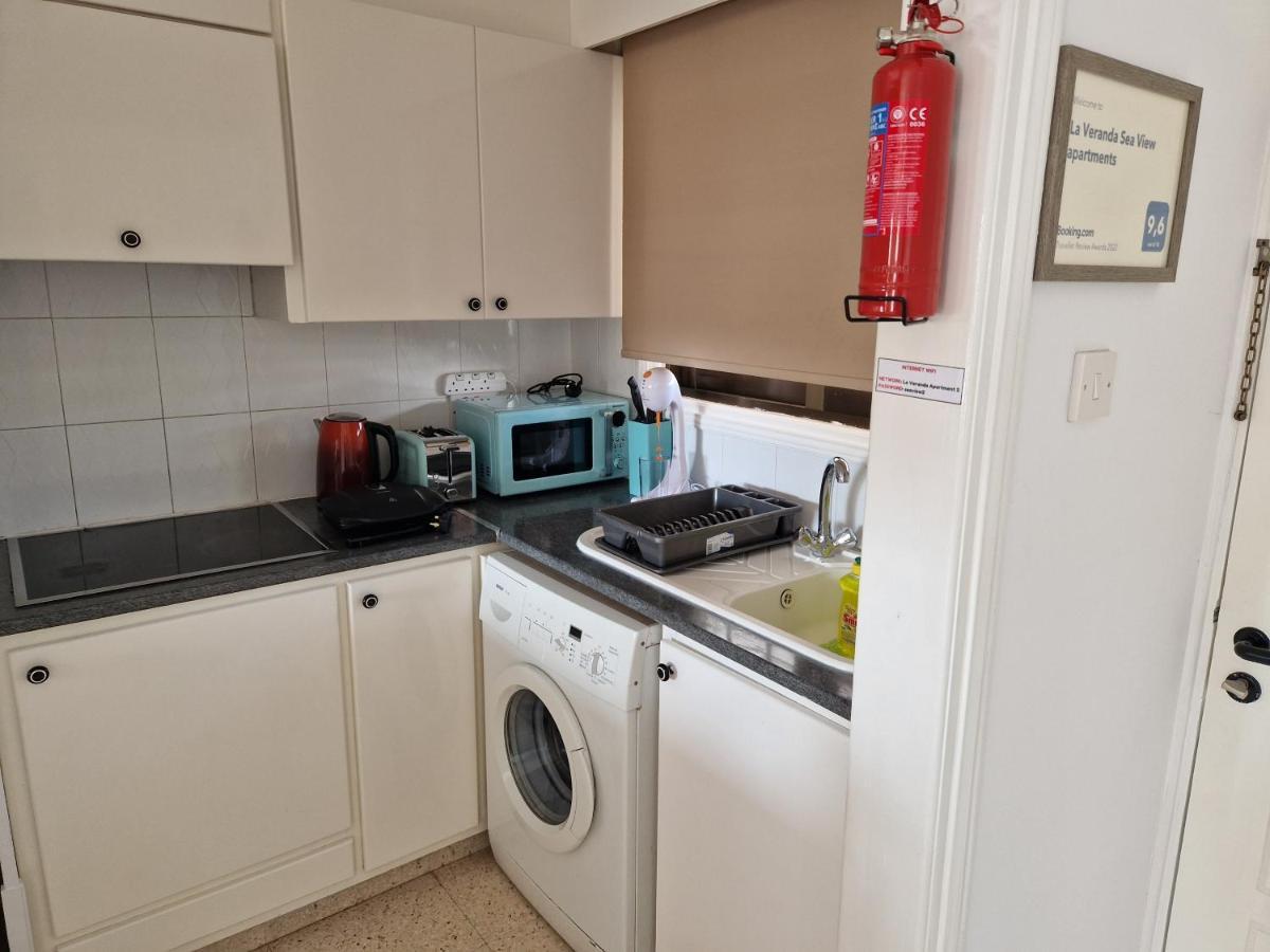 לרנקה La Veranda Sea View Apartments מראה חיצוני תמונה